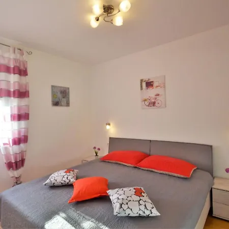 Apartment Pinezic - Roj117 By Interhome Rovinj