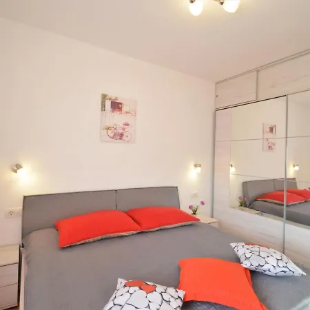 Pinezic - Roj117 By Interhome Apartment Rovinj