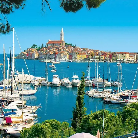 Pinezic By Interhome