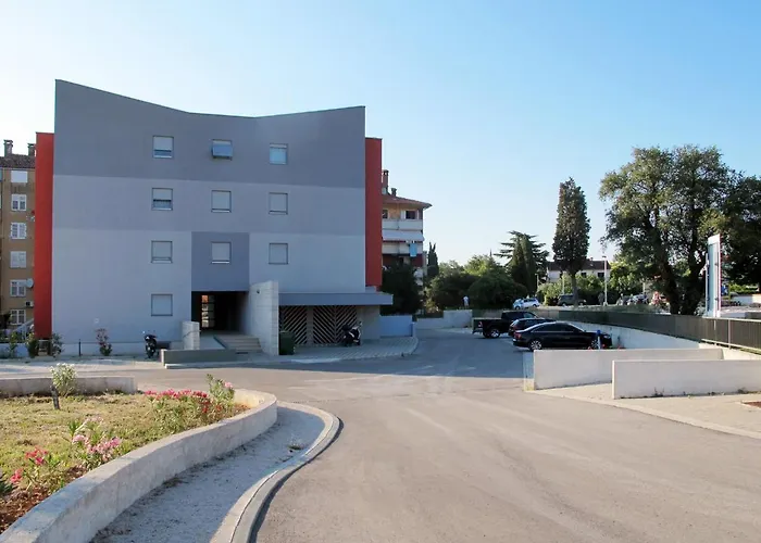 Pinezic By Interhome Διαμέρισμα *