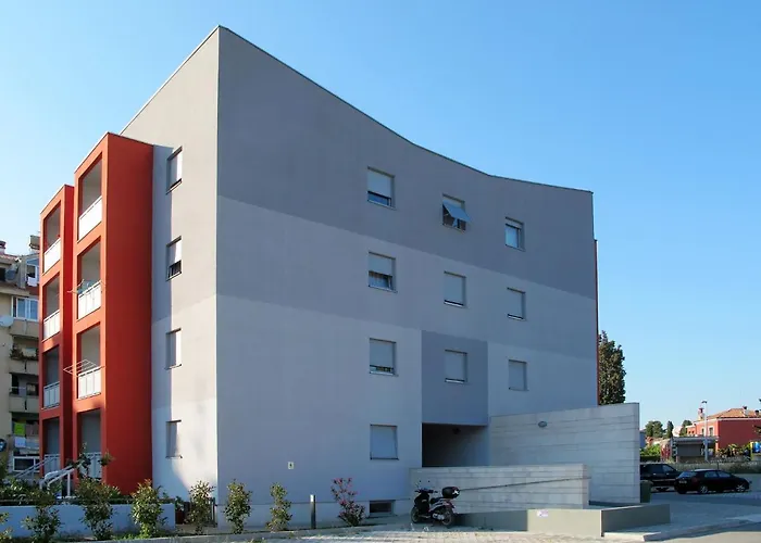 Pinezic By Interhome