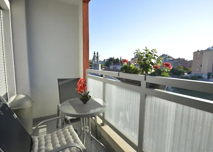 Pinezic By Interhome Διαμέρισμα