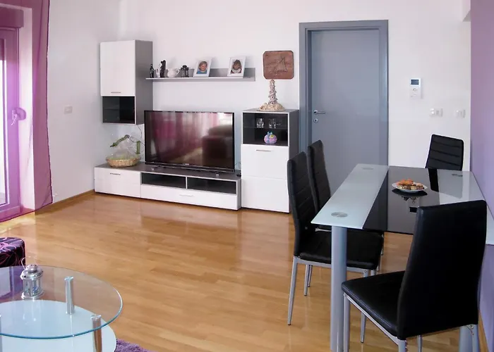 Pinezic By Interhome